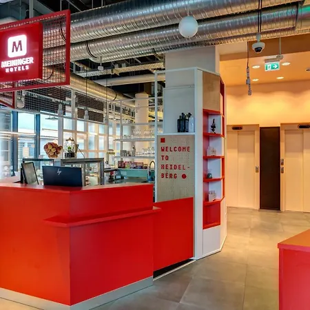 Meininger Hauptbahnhof Hotel