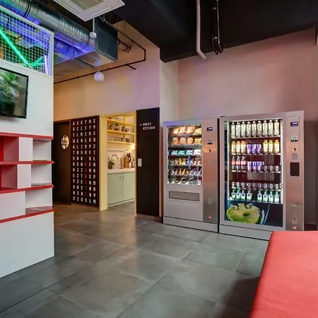 Meininger Hauptbahnhof Heidelberg