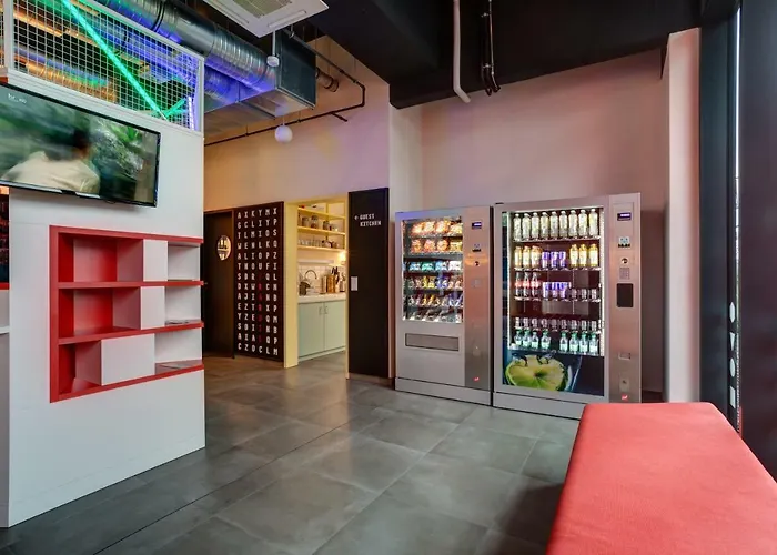 Meininger Hauptbahnhof Heidelberg