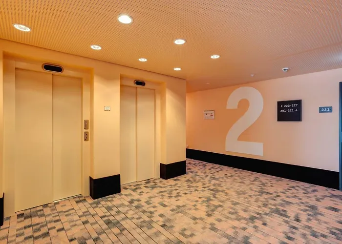 Meininger Hauptbahnhof Hotel